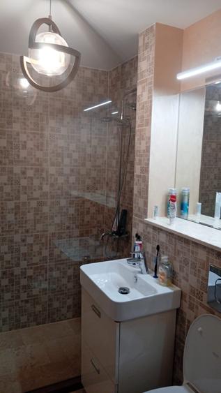Apartament cu 2 camere decomandat, mobilat în City Park Mall