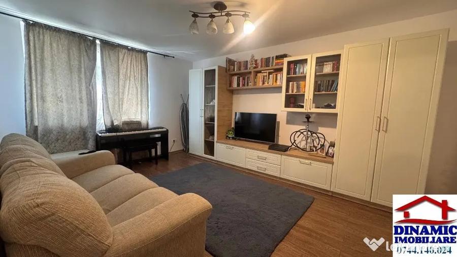 Apartament cu 2 camere decomandat în Central