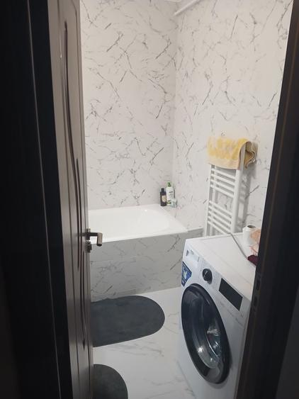 Apartament cu 2 camere decomandat în Exterior Vest