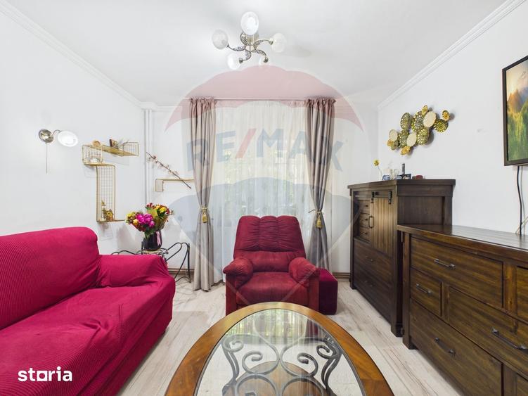 Apartament cu 4 camere de vanzare, Centrala proprie, 13 Septembrie - 11