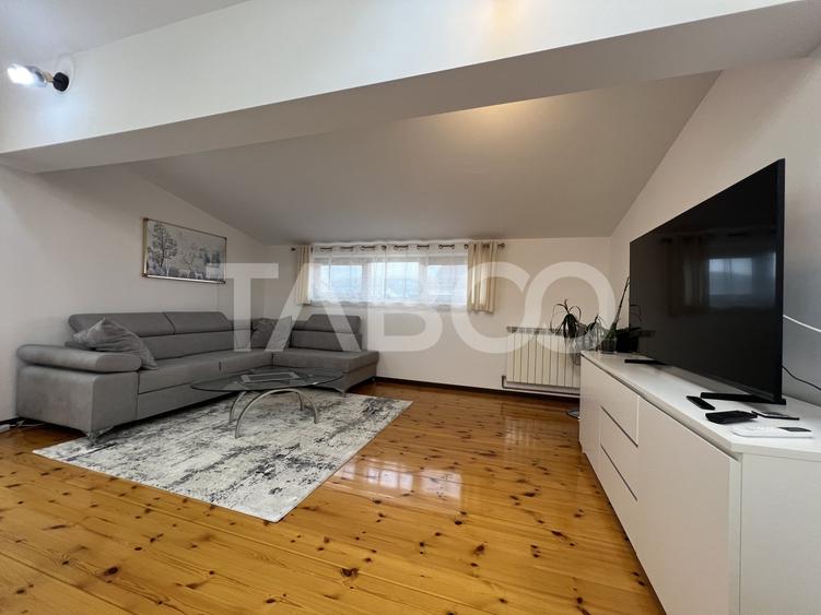 Apartament cu 5 camere semidecomandat, mobilat în Mănăștur