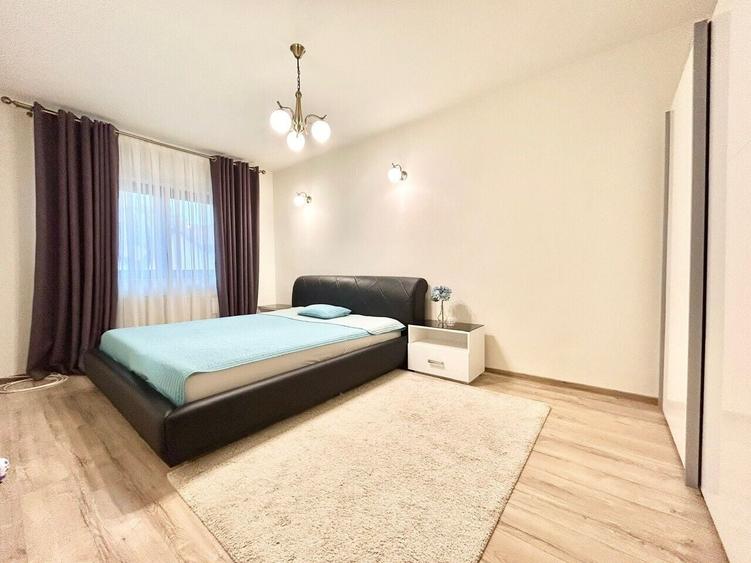 Duplex cu 3 camere cu Canalizare în Iancu Nicolae