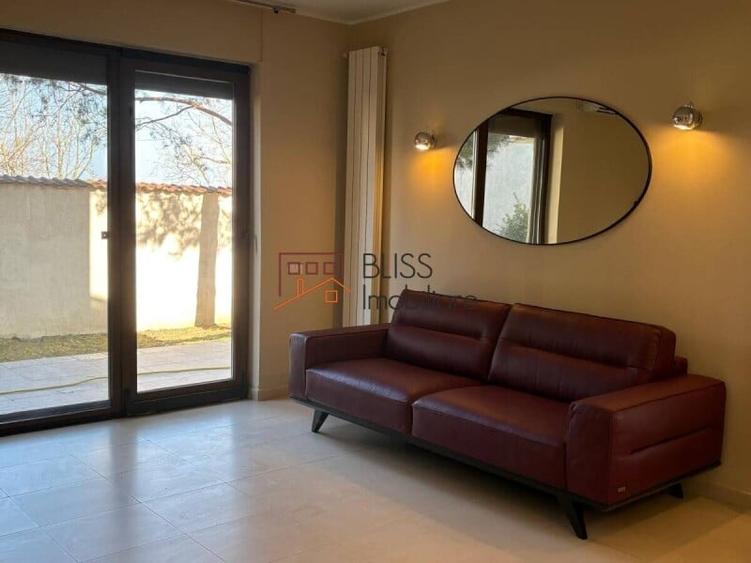 Casă cu 5 camere cu Garaj în Pipera