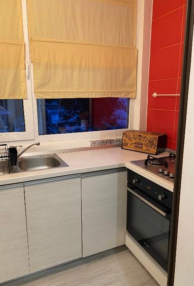 Apartament cu 2 camere decomandat, mobilat în Trivale