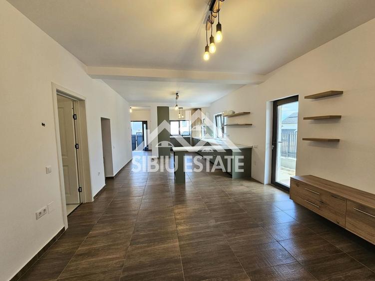 Duplex cu 4 camere cu Canalizare în Arhitecților - Calea Cisnădiei
