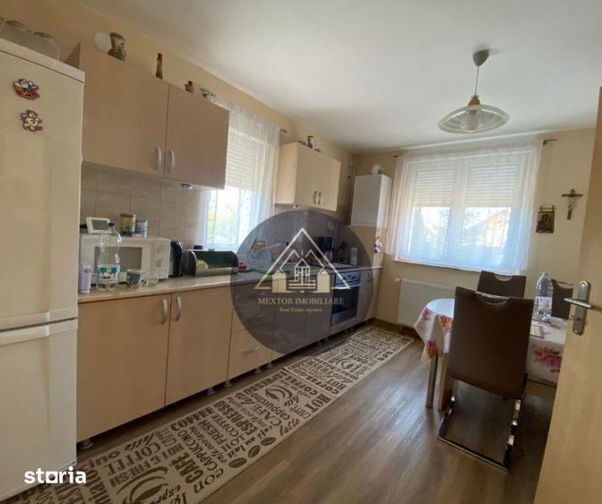 Casă cu 5 camere cu Teren 1100 Mp în Alma