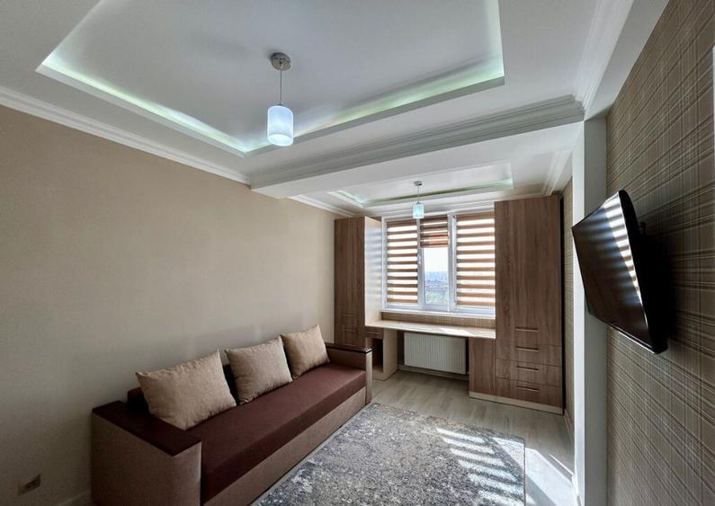 Oferim spre inchiriere un apartament cu 3 camere, in cartierul Zorilor - 1