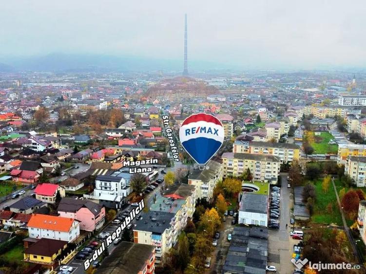 Bulevardul Republicii, apartament cu 4 camere de vanzare! - 1