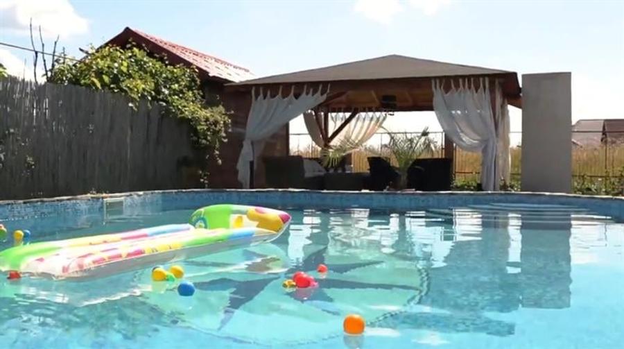 Film! Resedinta cu personalitate,piscina, comod amplasament, 1.000 mp teren - 4