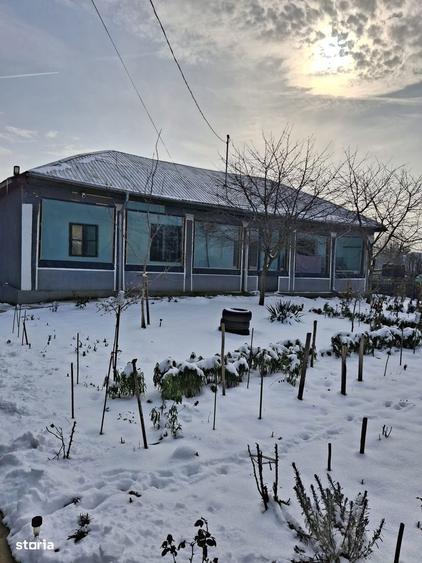 Casa de vanzare 3 camere, teren generos, comuna Traian - 8