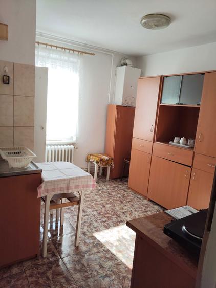 Vand apartament cu 2amere sau schimb cu garsoniera - 1