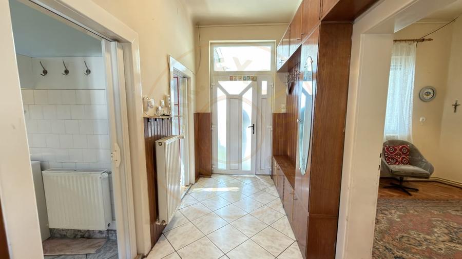 Casă 6 camere cu Teren 950 mp | 2 Fronturi ≈ 61 m | Carei - 16