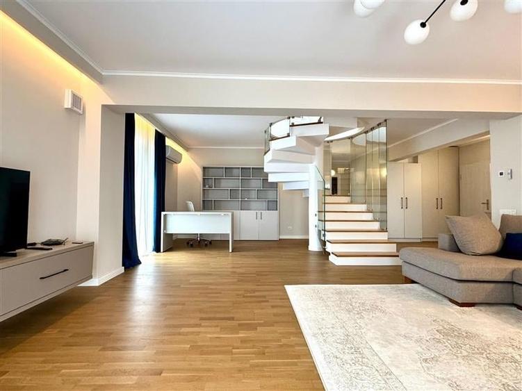 Penthouse 150 mp , 200 mp terasa, cartierul Buna Ziua - 2