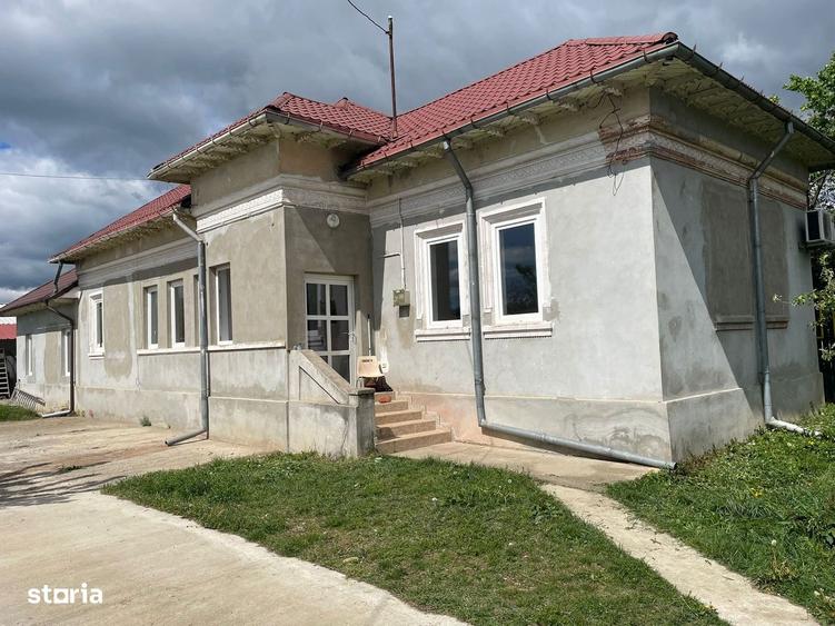 Urleta - casa - teren 400mp - 160000 Euro - 1