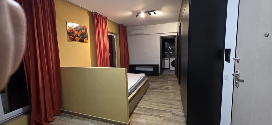 Vanzare Garsoniera sector 4 - 3