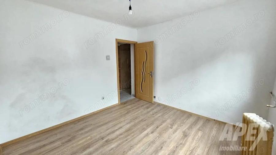Apartament 2 camere de vanzare - 9