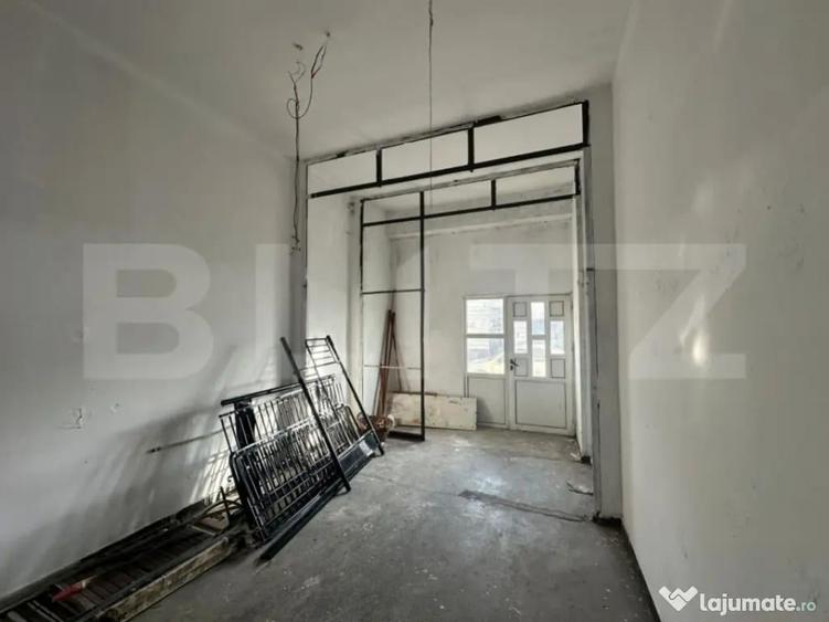 Spa?iu comercial de vanzare 280 mp zona 14 MAI - 1