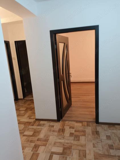 Apartament de 3 camere decomandat, Macin, Tulcea - 1