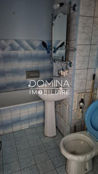 Apartament cu 3 camere decomandat, mobilat în Central