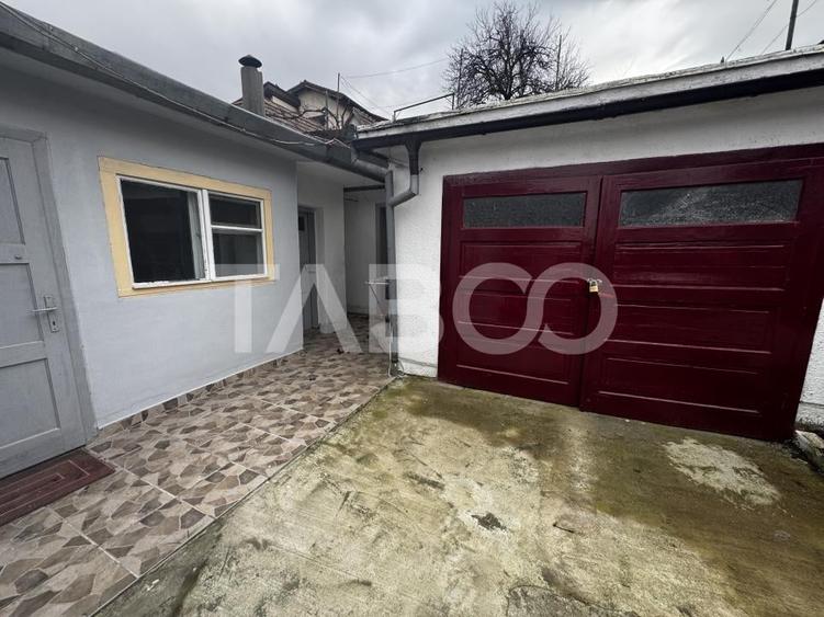 Casa individuala cu acces auto si garaj renovata exterior Trei Stejari - 9