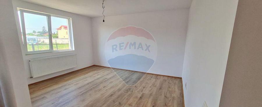 Casa noua in Ciorogarla - 3 dormitoare, living spa?ios - 2