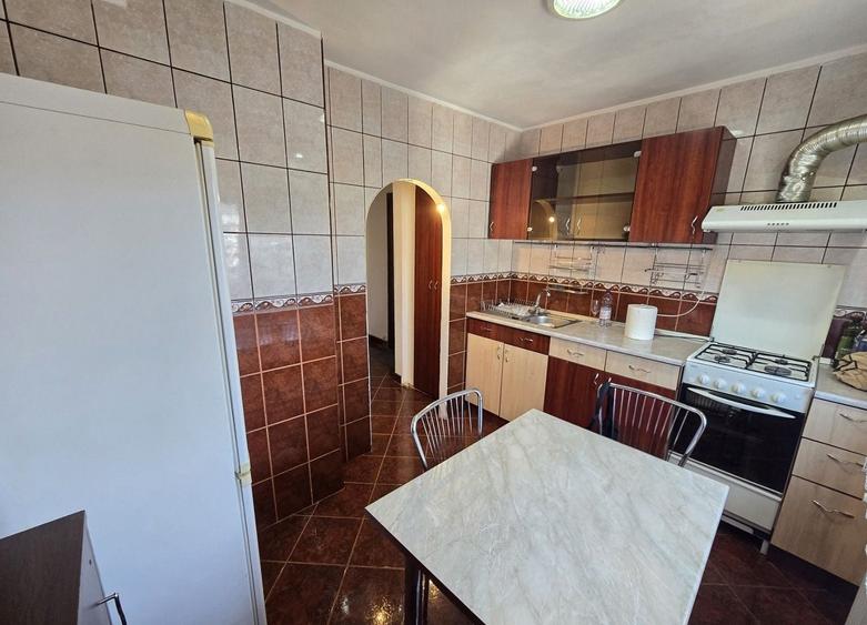 Brancoveanu / 6 Minute Metrou / Garsoniera la cheie - 6