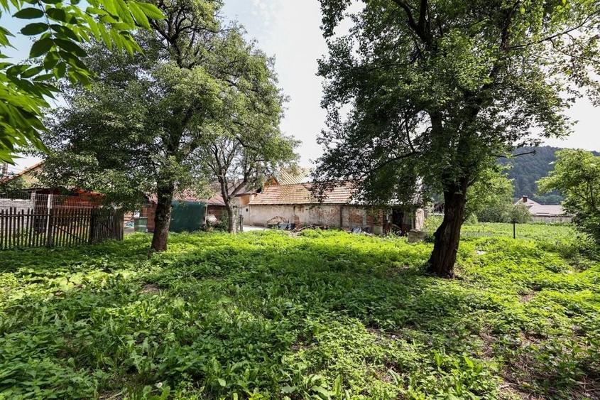 Casă renovată, teren 394 mp - R&acirc;șnov, str. Misu Popp, zonă centrală - 20