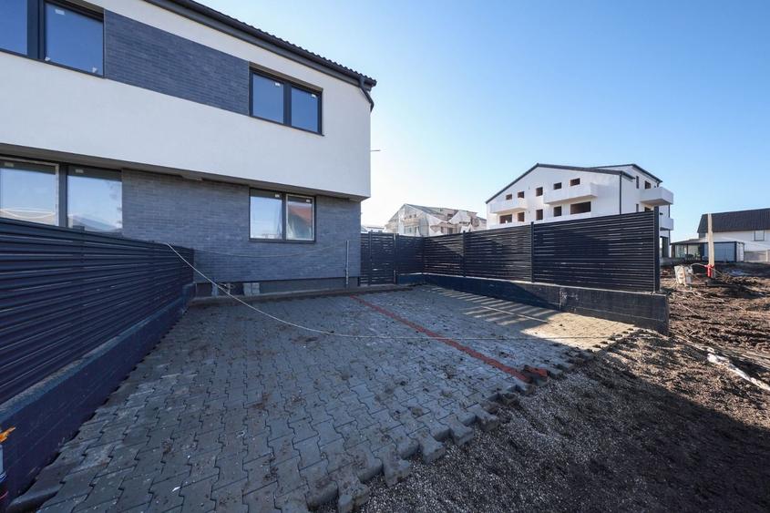Casă Tip Duplex de Vânzare în Sânpetru | La Poalele Dealului Lempes - 9