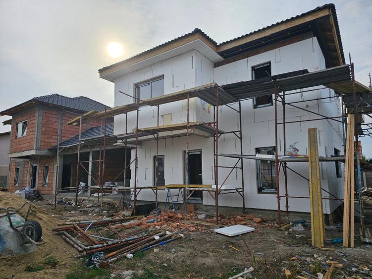 Duplex P+E in Mosnita despartit prin garaj - 2