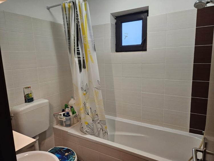 BERCENI  ,METROU DIMITRIE   LEONIDA,GARSONIERA INCHIRIERE - 9