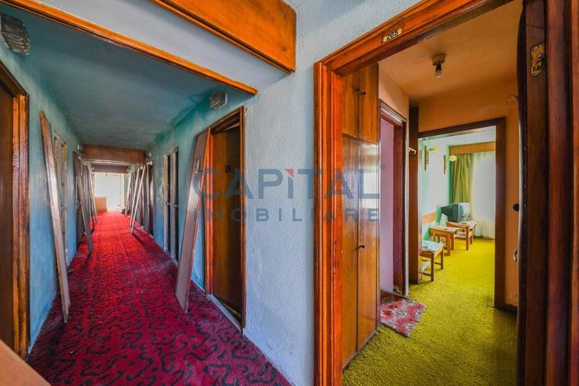 De vanzare Hotel, nefunctional, 70 camere + teren 3590 mp. - 9