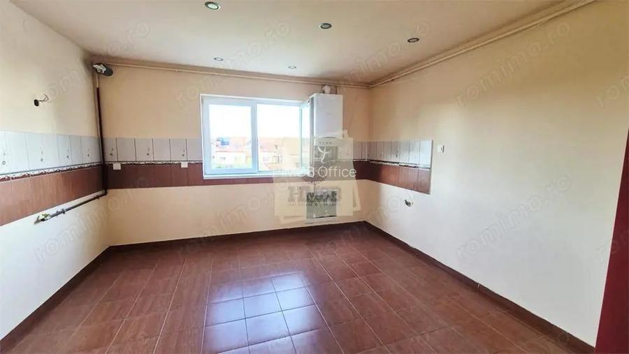 Apartament cu 3 camere 2 balcoane si parcare in Turnisor Apartament cu 3 camere 2 balcoane si parcare in Turnisor