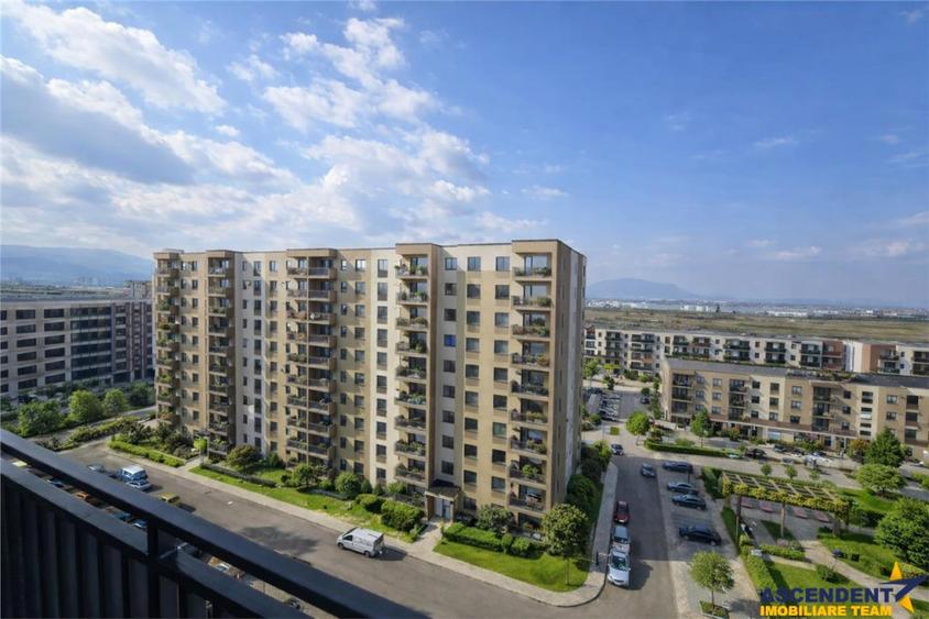 Apartament cu 3 camere decomandat în Tractorul — fotografia 1