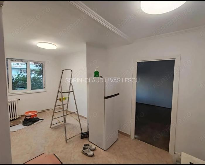 Balada-apartament 2 camere decomandat parter stradal