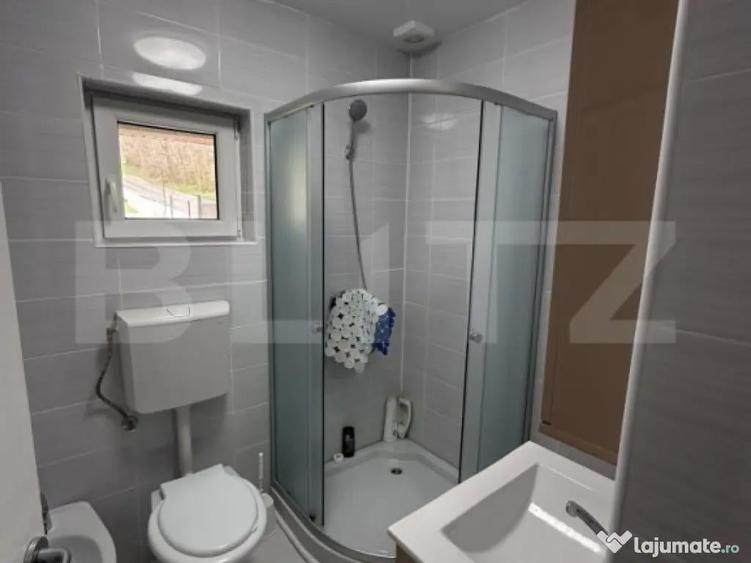 Casa de vanzare, zona deosebita , teren generos,Sali? - 8