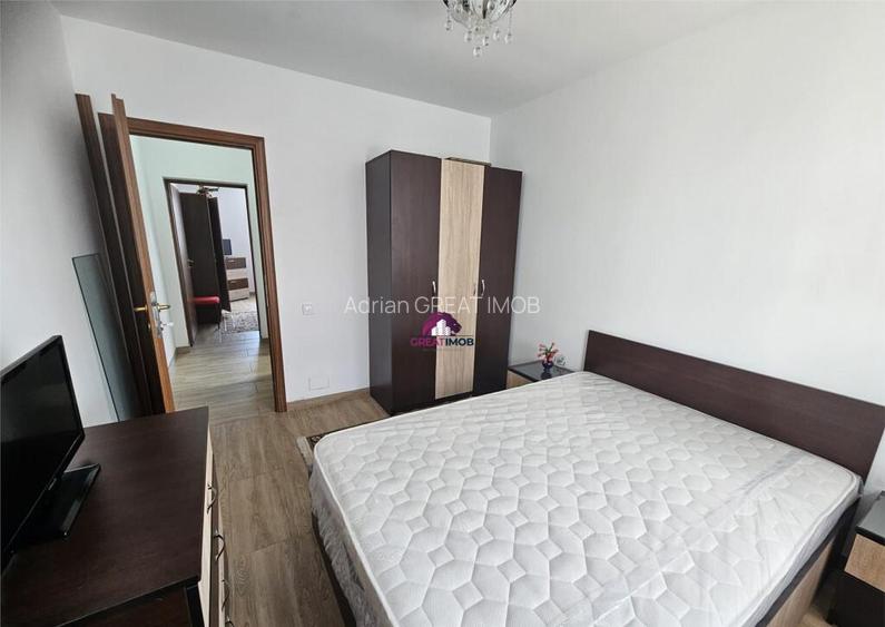 1 camera dintr-un apartament cu 3 camere.