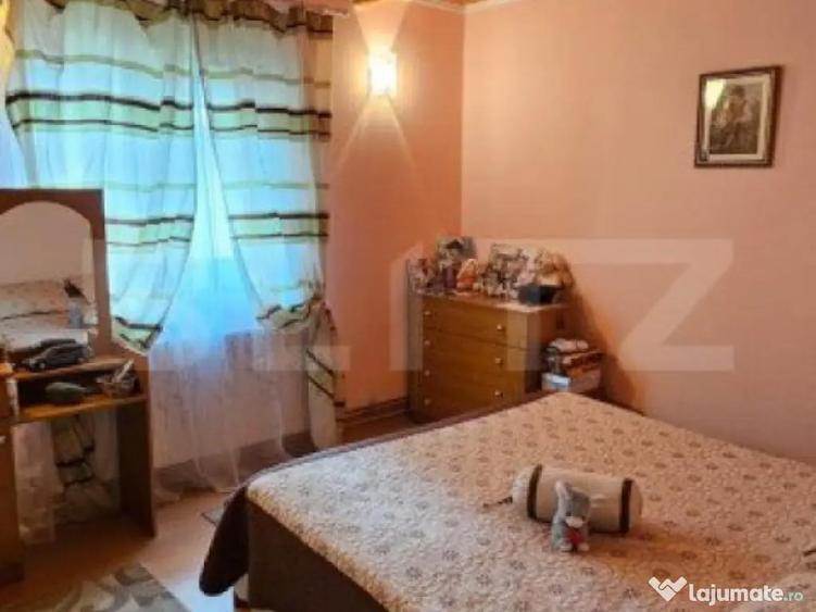 Casa deosebita, 3000 mp teren, 6 camere zona linistita - Bar - 12