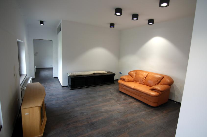 Proprietate renovata, ideala Apart-Hotel, Clinica, Birouri, curte generoasa. - 7