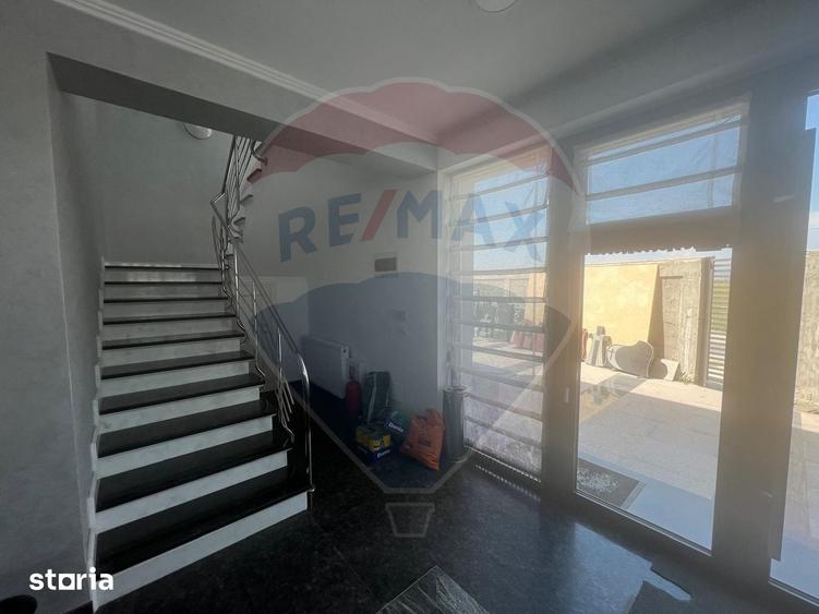Spațiu comercial, de 740 mp, în Central