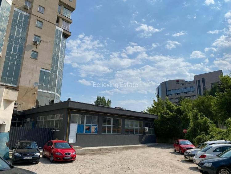 Spațiu comercial, 240 mp în Centrul Civic Spațiu comercial, 240 mp în Centrul Civic