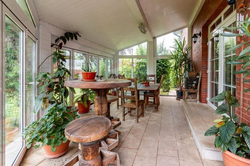 Vila 8 camere si 1.000 mp de teren in Corbeanca - 16