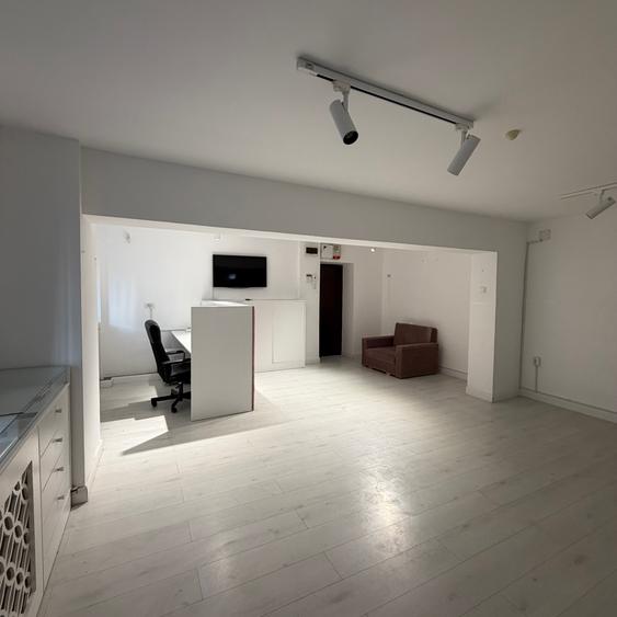 13 Septembrie ISU | parter de bloc | vedere bulevard | 55mp - 1