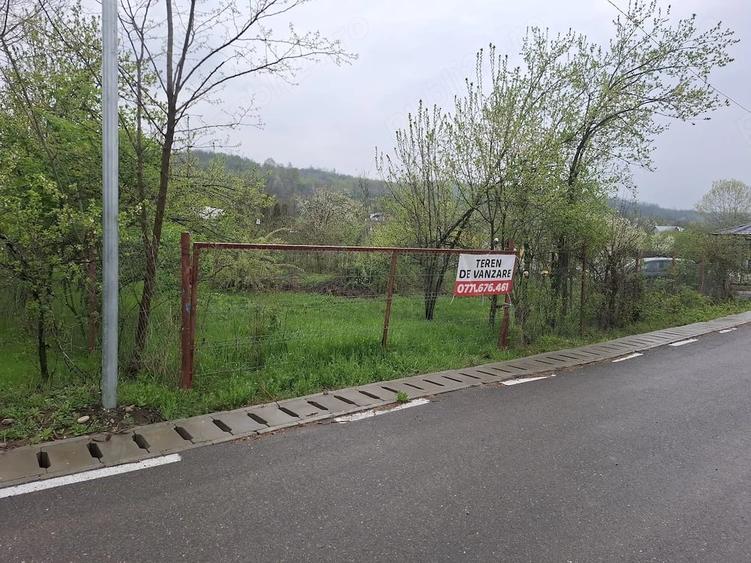 Teren de 3000 mp, în Predeal