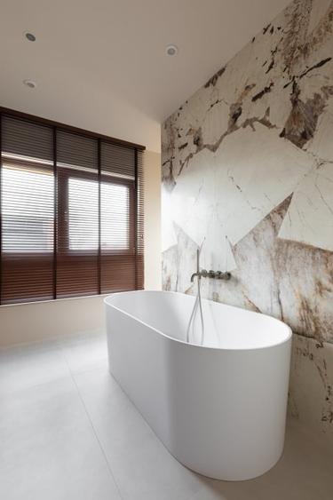 Bijuterie tehnologica - Casa de vanzare in zona Faget - 17