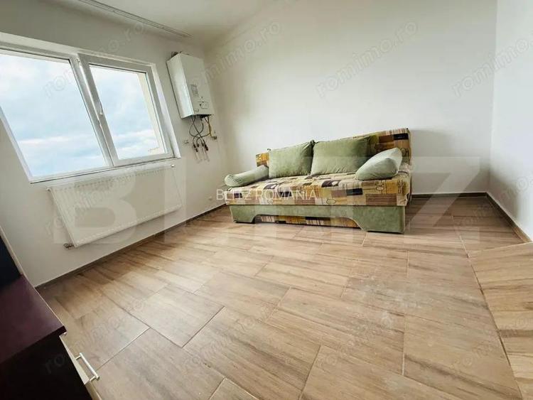 Camera de camin renovata complet cu baie proprie, bucatarie si centrala !