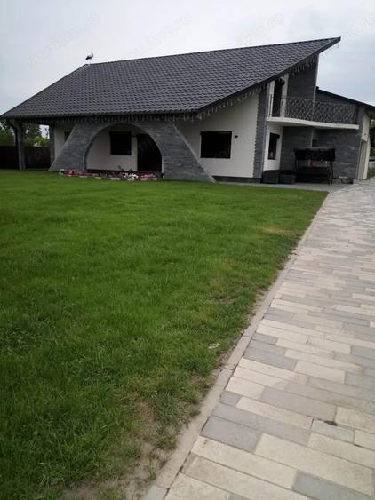 Casa de vanzare la cheie 280mp - 4