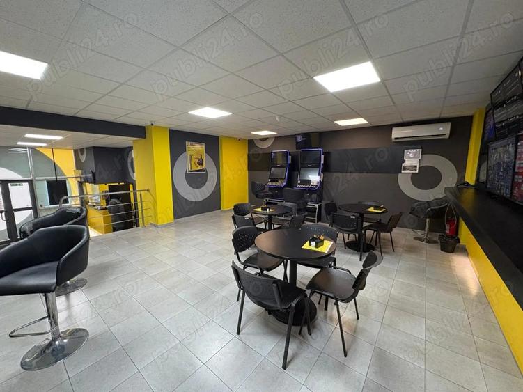 Spa?iu modern disponibil Militari 75 mp vitrina 6 ml - 2