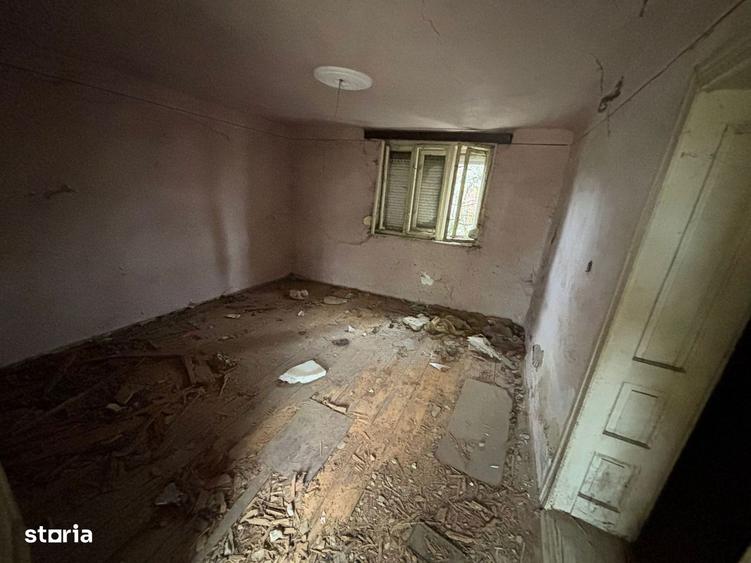 Teren +casa batraneasca - 7