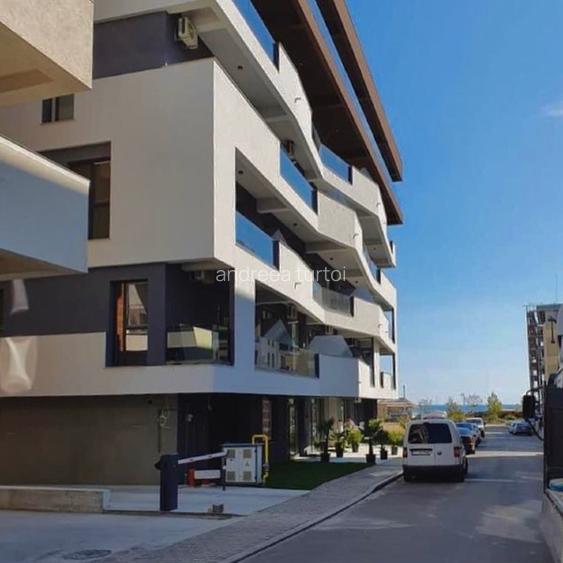 Vand apartament 2 camere Mamaia Nord cu loc de parcare inclus
