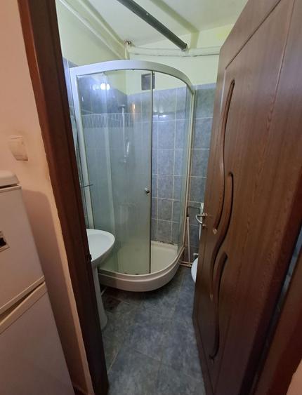 Garsoniera Tatarasi str.Eternitare bloc de apartamente - 7